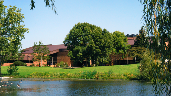 building on oakcreek campus