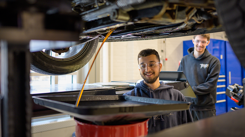 Automotive Express Lube technician photo